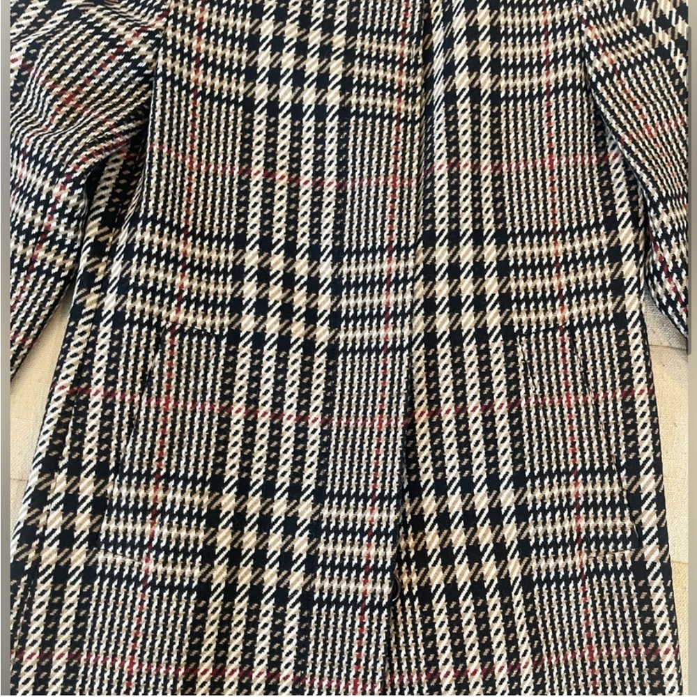 Burberry black and white plaid coat - Picture 3 of 9